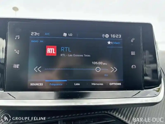 Peugeot 2008 1.2 puretech 100ch s&amp;s style — photo 15