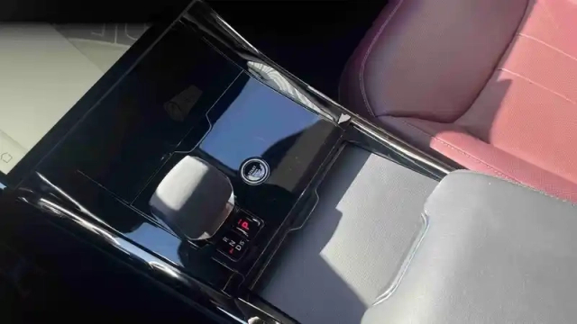 Land Rover Range Rover sport p460e awd 3.0l i6 phev — photo 50