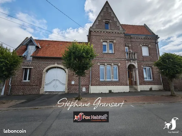 Maison 8 pièces 252 m²