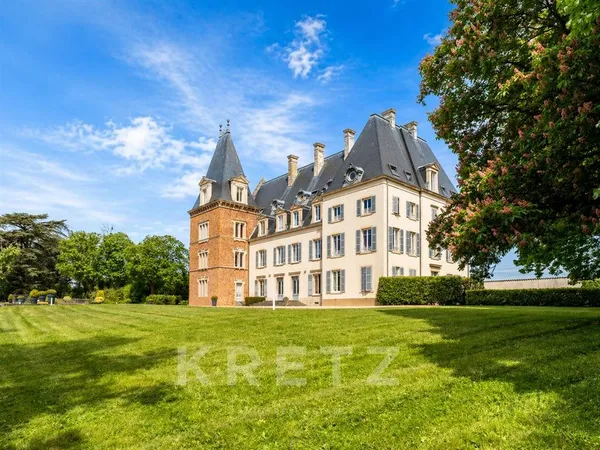 Magnifique duplex au sein d'un château en copropriété