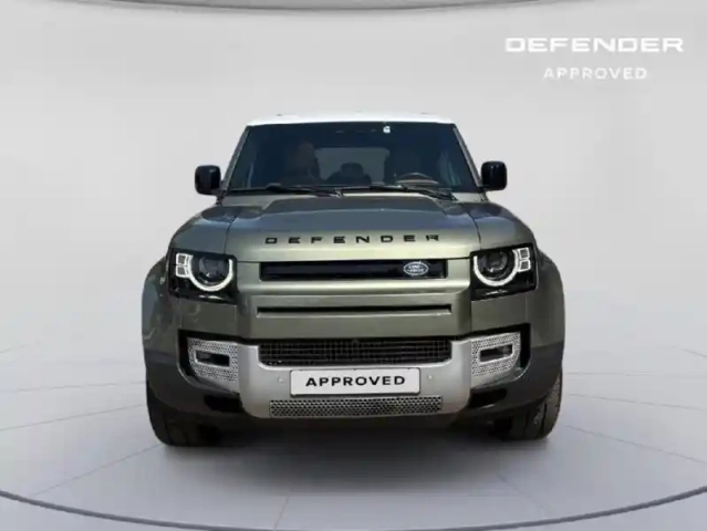 Land Rover Defender 110 2.0 p400e se — photo 2