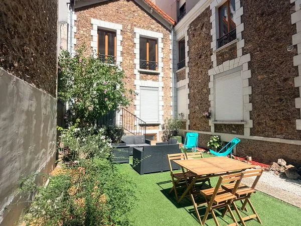 Maison en copropriété avec jardin