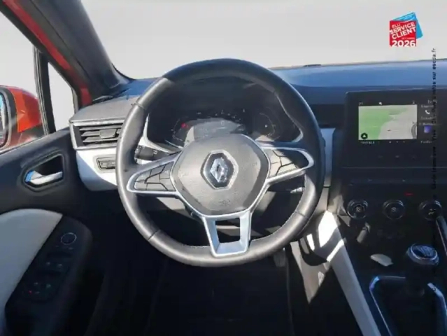 Renault Clio 1.3 tce 140ch intens -21n — photo 12