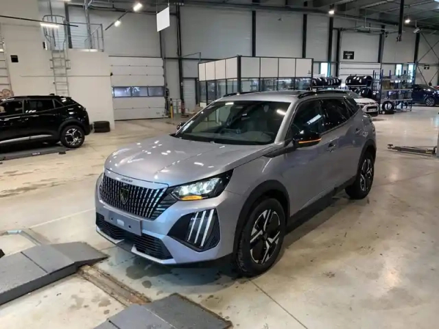 Peugeot 2008 hybrid 145 e-dcs6