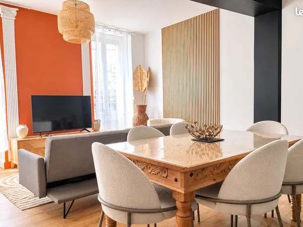 Centre de Vienne à 2 min à pied de la gare - Duplex de 83 m² utiles - 3 chambres - 2 salles d'eau