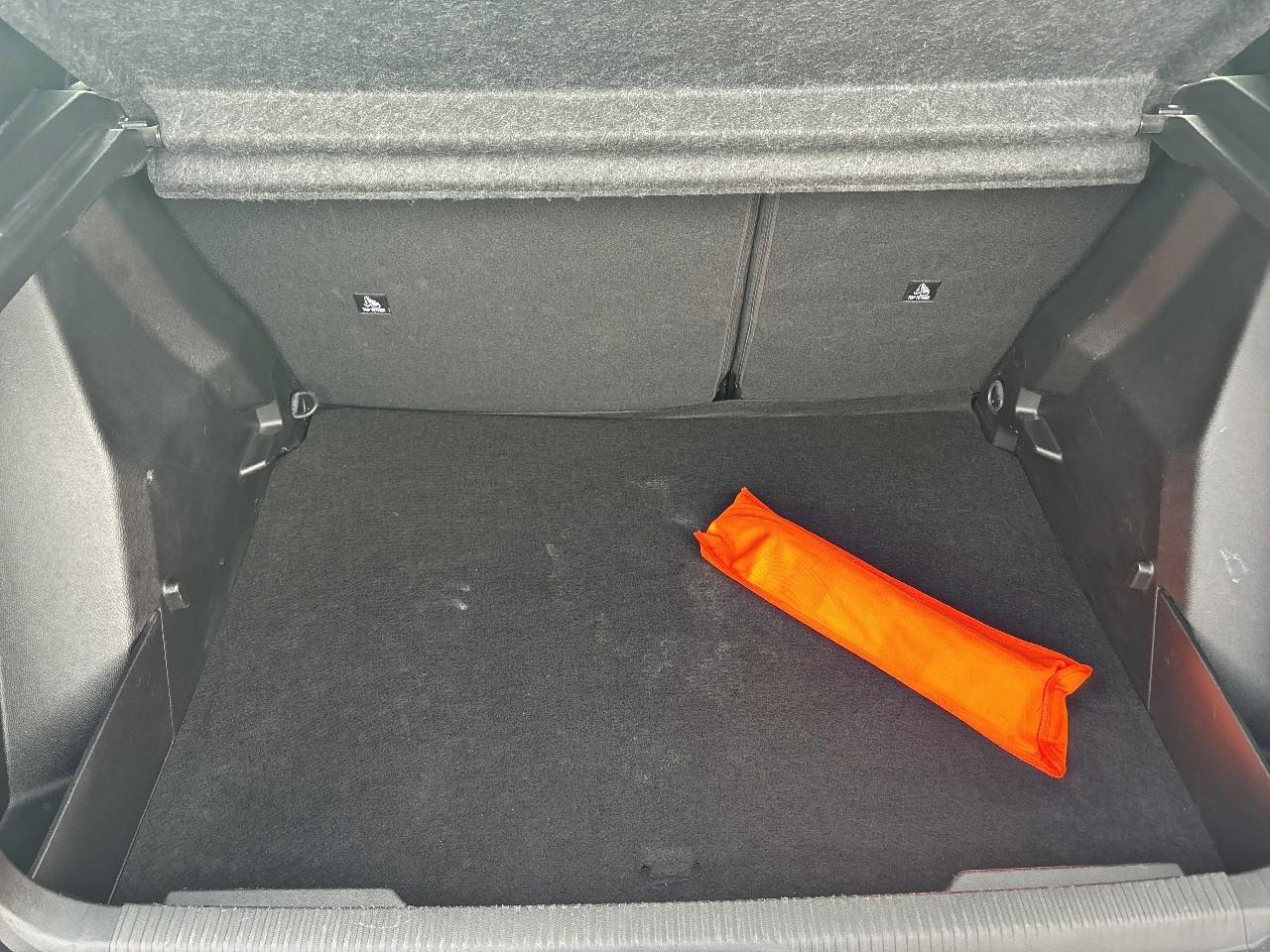 Peugeot 2008 1.2 hybrid 145ch style e-dcs6 — photo 6