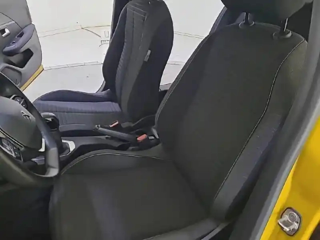 Peugeot 208 puretech 75 s&amp;s bvm5 — photo 20