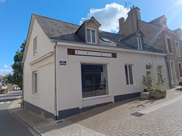 LOCAL COMMERCIAL À LOUER LOUÉ CENTRE 66 m2 GRANDE VITR