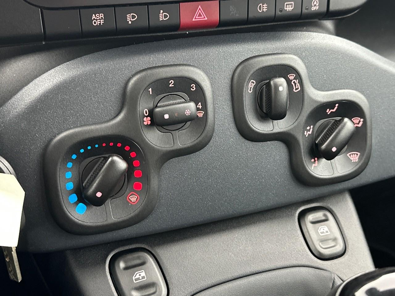 Fiat Panda pandina 1.0 65 ch hybrid bsg s/s icone — photo 24