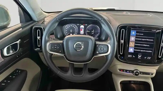 Volvo Xc40 t5 recharge 180+82 ch dct7 — photo 13