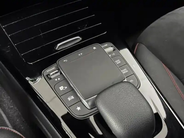 Mercedes Classe A 250 e amg line — photo 16