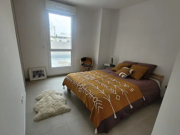 CASTELNAU-LE-LEZ ( 34170 ) Superbe villa T4 de 106.2m2 avec 3 terrasses et un jardin + 2 places de p