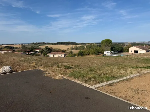 Terrain à batir 1043m² viabilisé Saint-germier 81210