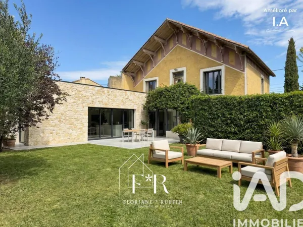 Maison 6 pièces 207 m²
