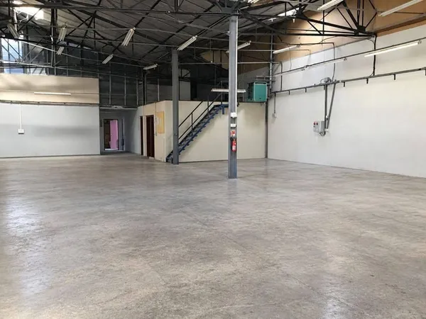 Local d'activité 520 m²