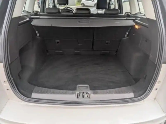 Ford Kuga 2.0 tdci 150ch stop&amp;start vignale 4x2 euro6.2 — photo 7
