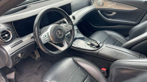 Mercedes Classe E 220 d 194  9G-Tronic - AMG Line – 2018 – 155900 km – Diesel – Boîte Automatique — photo 14