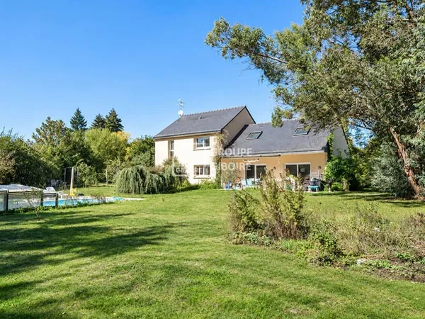 A VENDRE - Agence GIBOIRE de Bruz - EXLUSIVITÉ - Maison T8 de 241 m² habitables - BRUZ - Rennes métr
