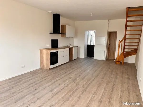 Location maison port brillet