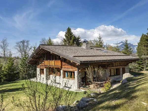 Chalet 8 pièces 367 m²
