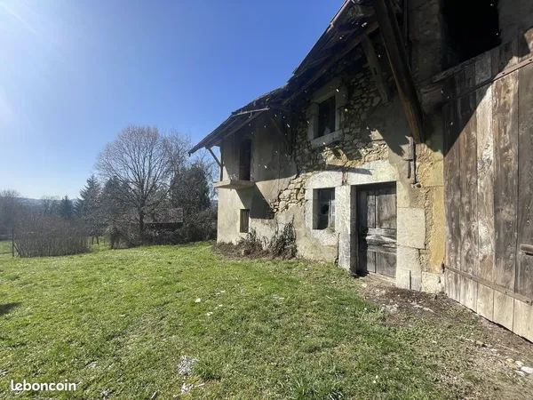 Ferme 3 pièces 300 m²