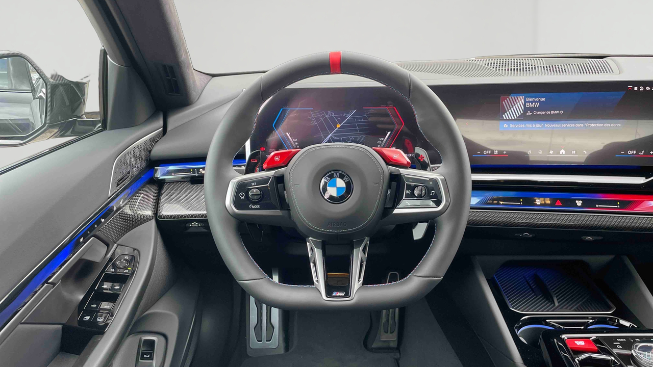 BMW M5 PHEV 727 ch BVA8 — photo 10