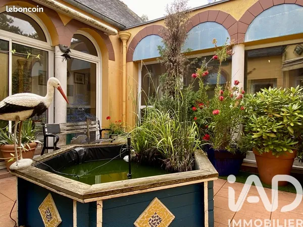 Maison 6 pièces 220 m²
