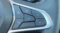 Renault Captur 1.6 E-Tech hybride rechargeable 160ch Initiale Paris -21 — photo 17