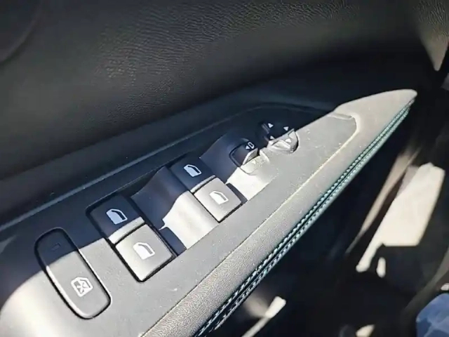 Peugeot 3008 puretech 130ch s&amp;s bvm6 — photo 20