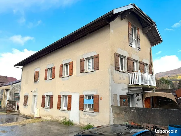 Immeuble de rapport 12 pièces 275 m²