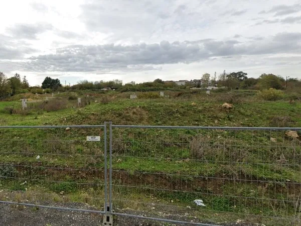 Terrain 337 m²