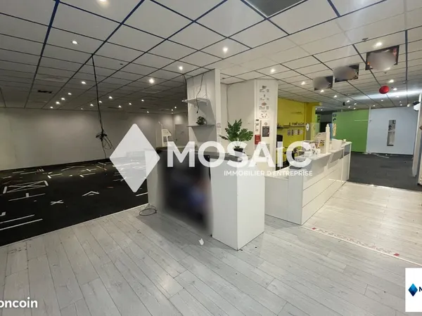 Local commercial 500 m² Villeneuve-Loubet