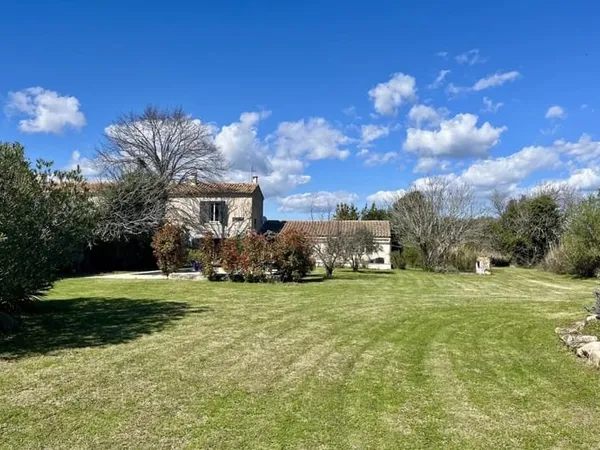?? ARLES - Maison à la campagne avec piscine et grand jardin ??