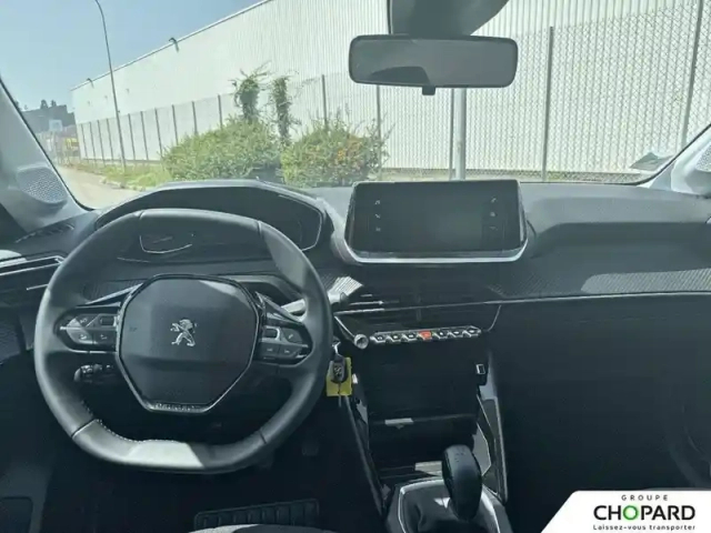 Peugeot 208 puretech 75 s&amp;s bvm5 — photo 12