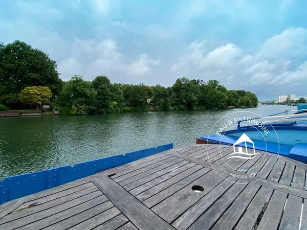 Péniche 6 pièces 145 m²