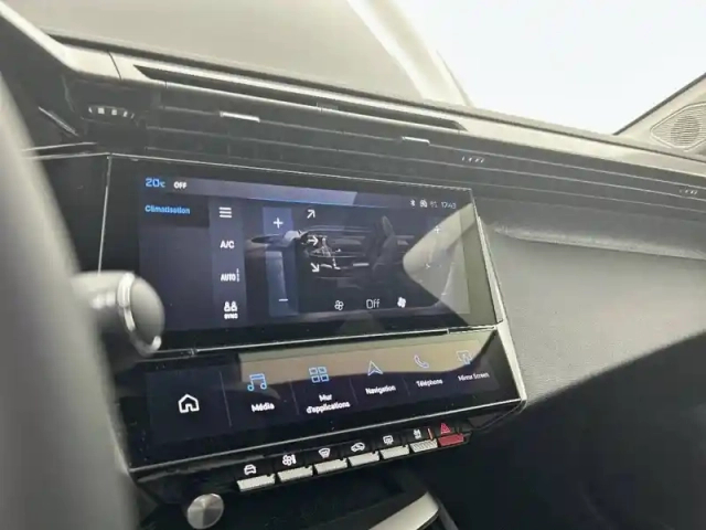 Peugeot 308 sw hybrid 145 e-dcs6 — photo 23