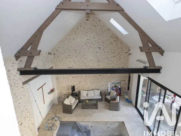 Maison 8 pièces 311 m²