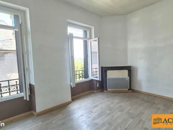 Propriété 3 pièces 65 m²