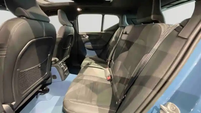 Volvo Xc40 t5 recharge 180+82 ch dct7 — photo 53