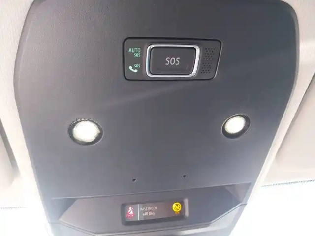 Renault Megane e-tech ev60 130ch super charge — photo 8