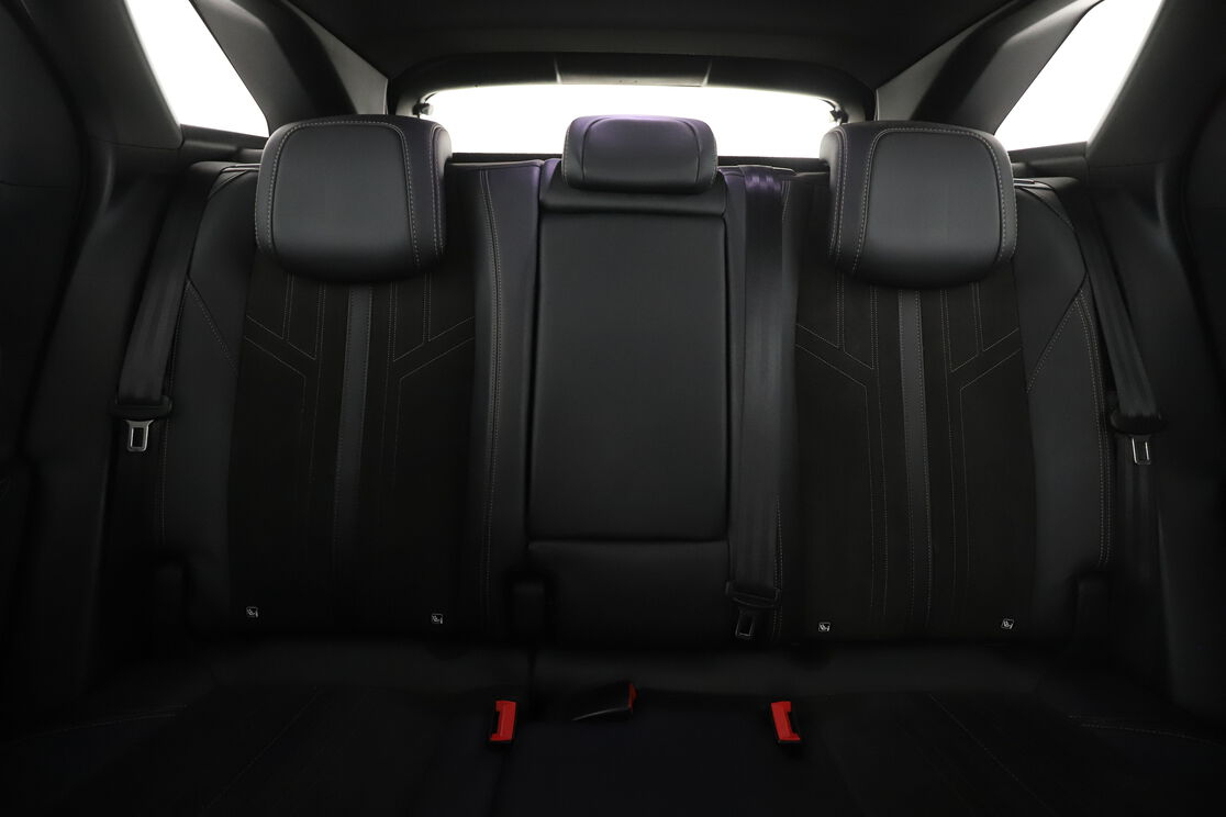 Peugeot 3008 1.5 Blue-HDi GT EAT8 — photo 14
