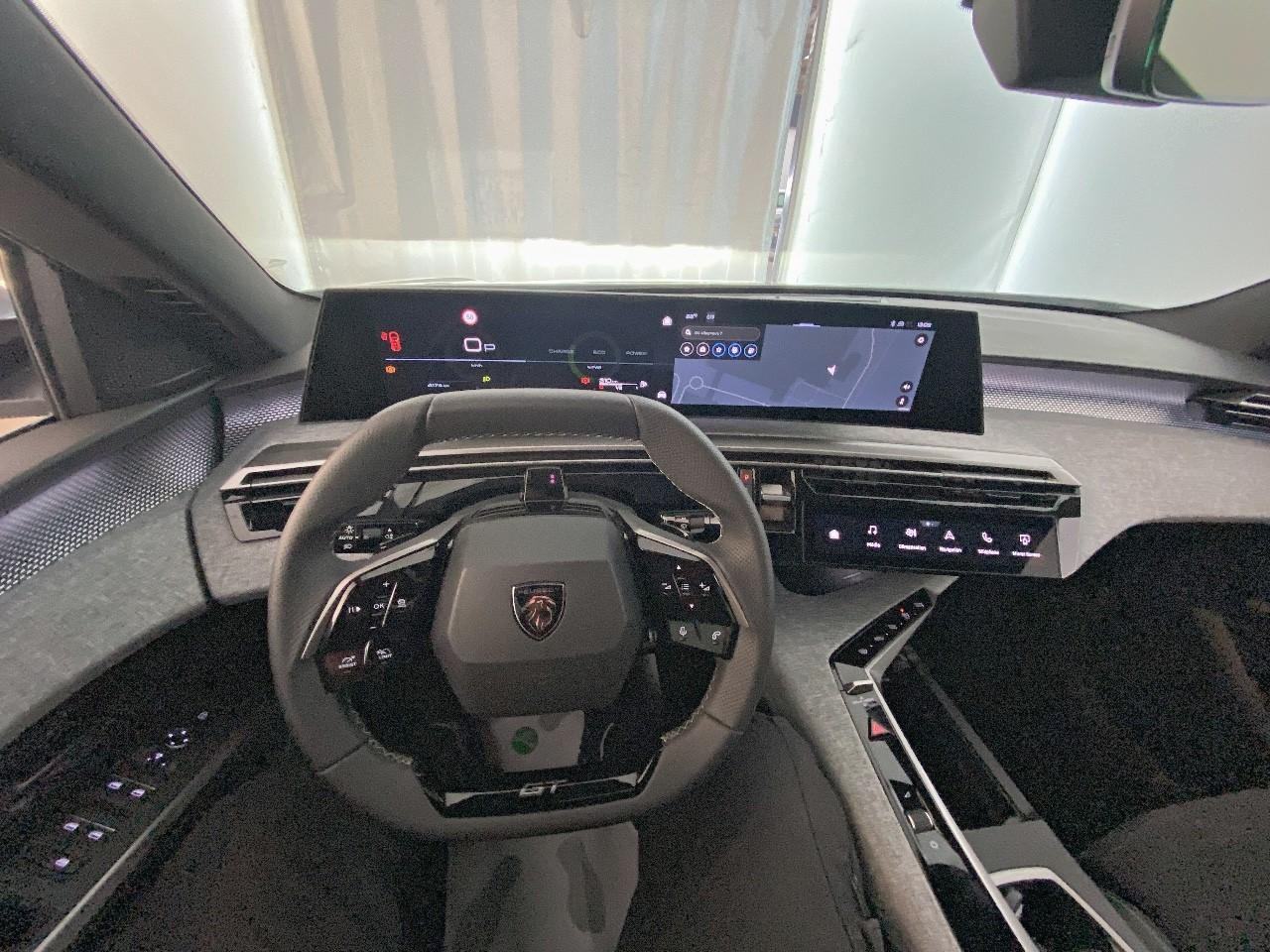 Peugeot 3008 hybrid 145 e-dcs6 gt — photo 12