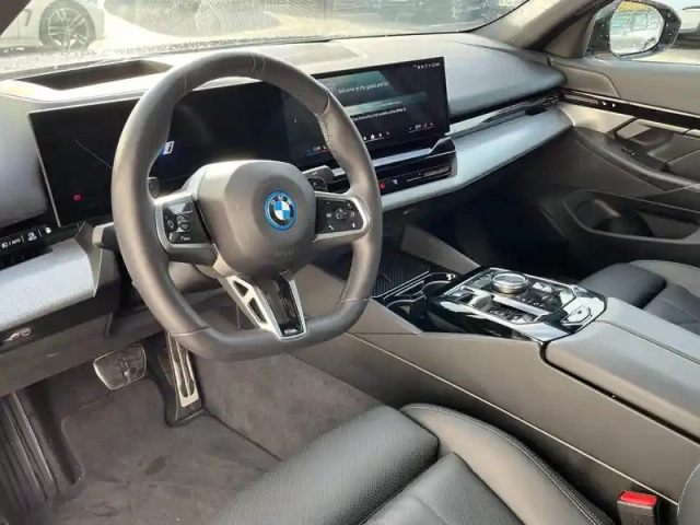 Bmw Serie 5 série 5 530e 299ch m sport xdrive — photo 30