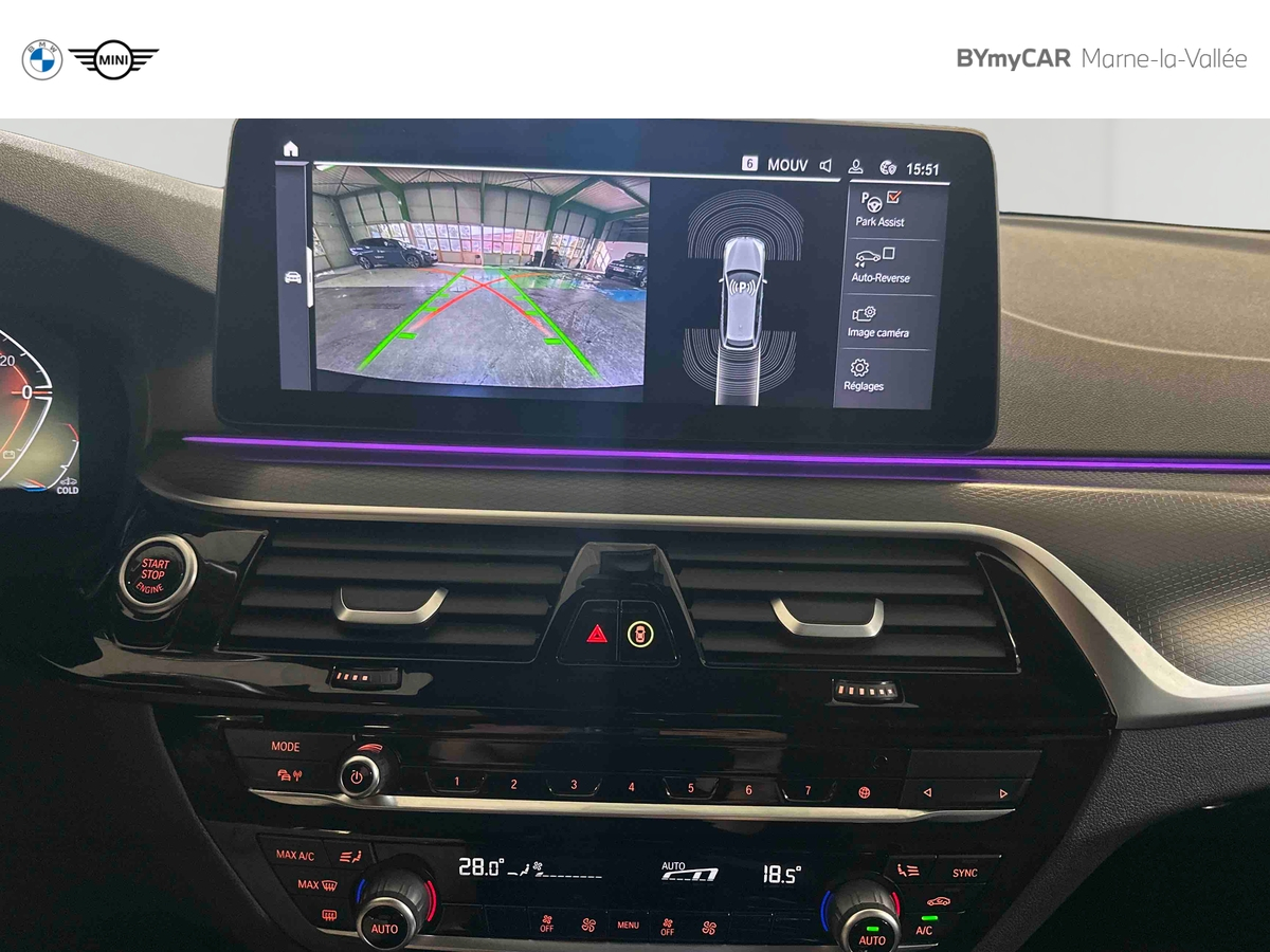 BMW Touring 520d TwinPower Turbo xDrive 190 ch BVA8 — photo 14