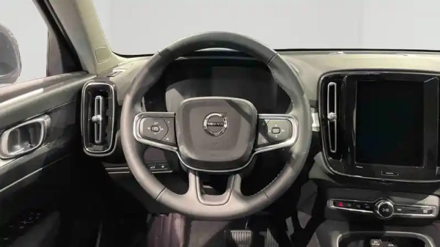 Volvo Xc40 t5 recharge 180+82 ch dct7 — photo 14