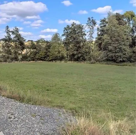 Terrain constructible 1860m2 à vendre