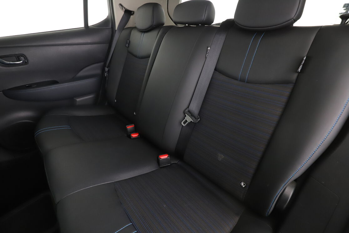 Nissan LEAF 40 kWh N-Connecta — photo 13