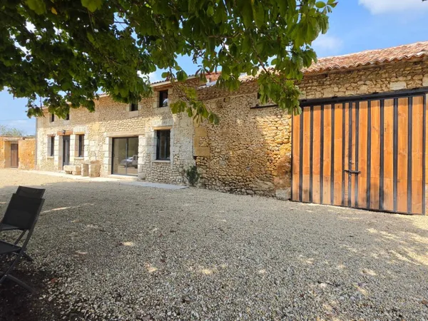Maison corps de ferme dependances terrain