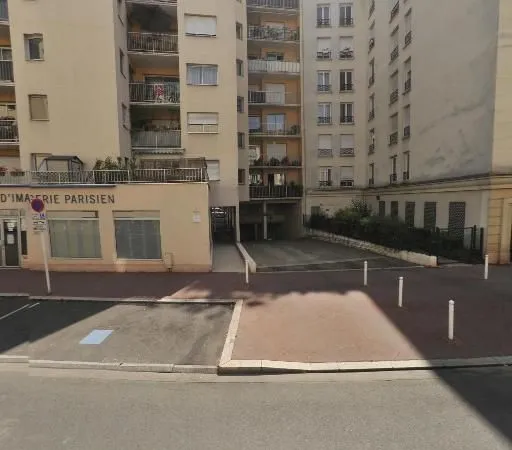 Emplacement Parking