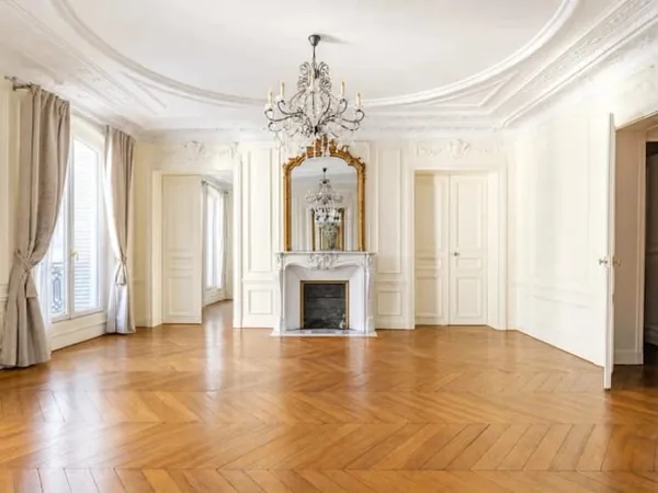 Appartement 6 pièces 166 m²